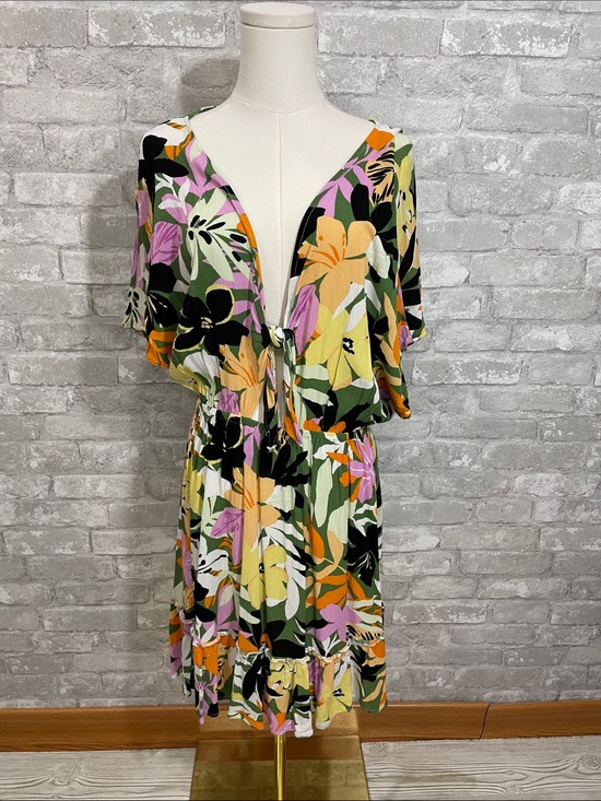 Cupshe Dresses & Skirts - Cupshe Marlen Floral Ruffle Tie Front Dress